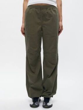 KOTN Tefnut Parachute Cargo Pants in Olive